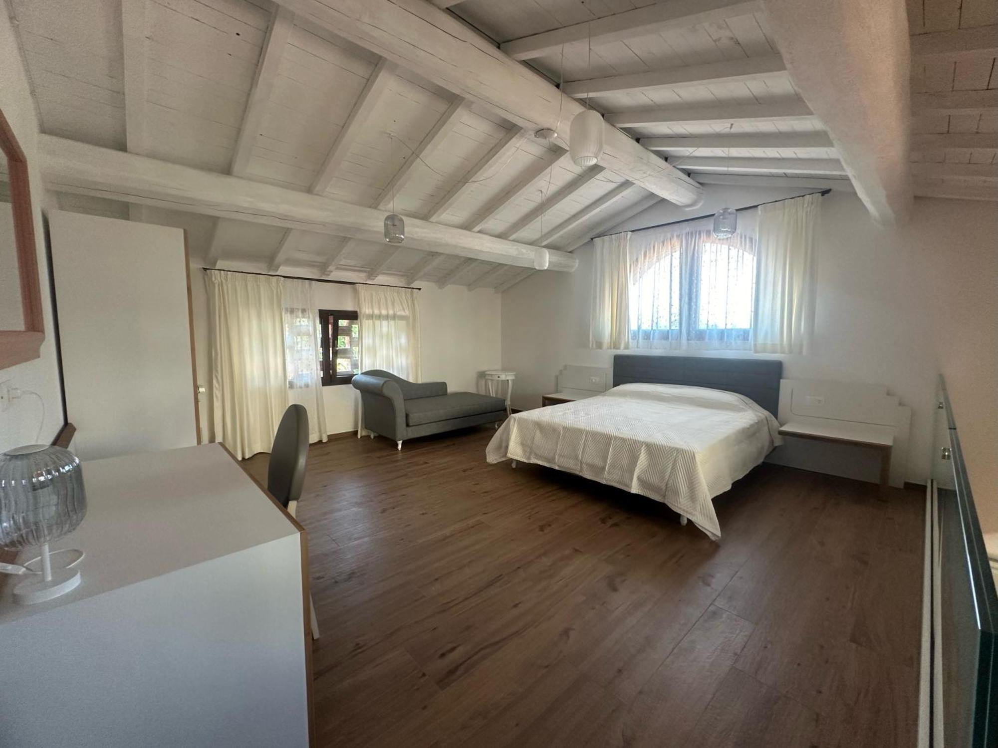 La Vecchia Cantina Guzzardi Lari Bagian luar foto